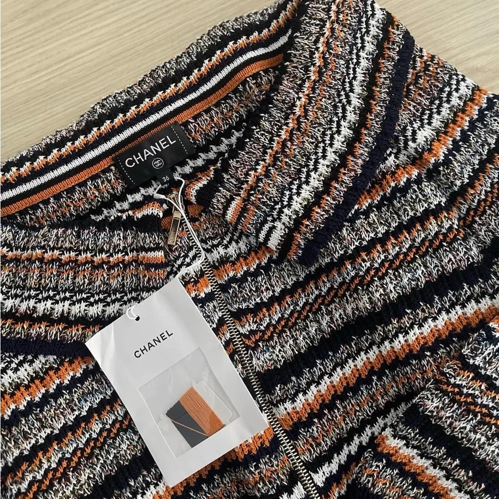 Authentic CHANEL Women's Multicolor Striped Cardigan - Picture 4 of 7